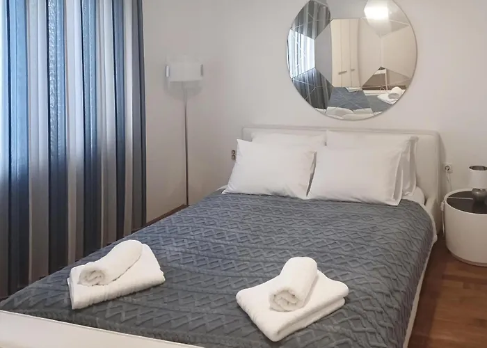 Awesome In Otok With Wifi Apartamento *