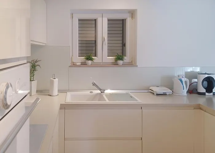 Awesome In Otok With Wifi Apartamento Ist