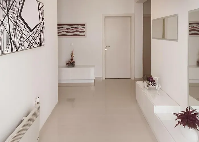 Awesome In Otok With Wifi Apartamento *