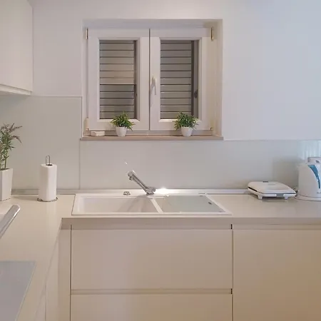 Awesome In Otok With Wifi Apartman Ist